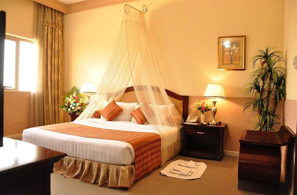 City Hotel Ras al-Khaimah Exterior photo